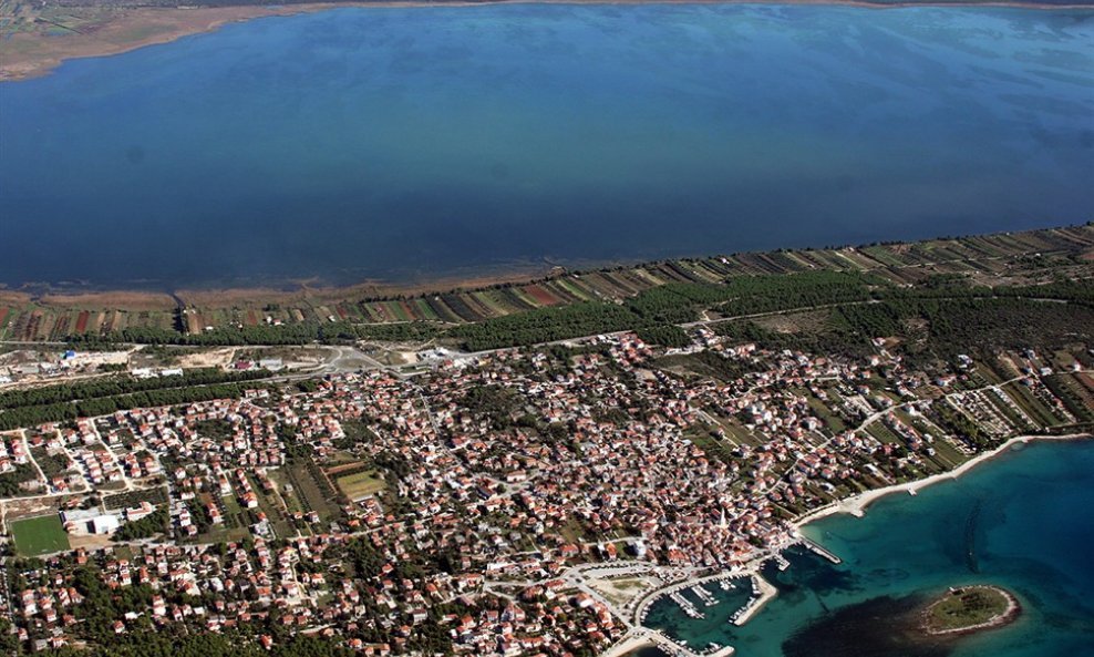 Vransko jezero