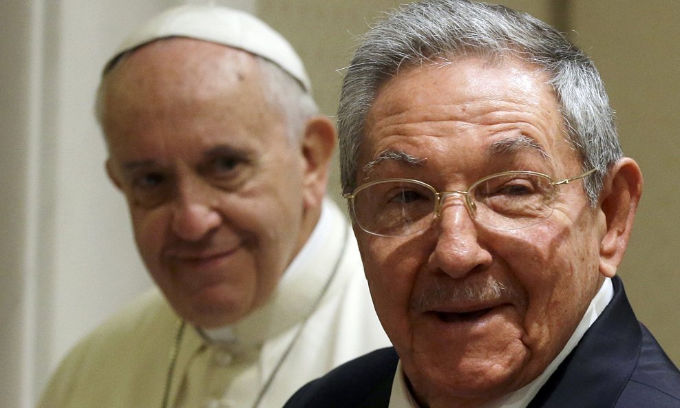 Papa Franjo i Raul Castro