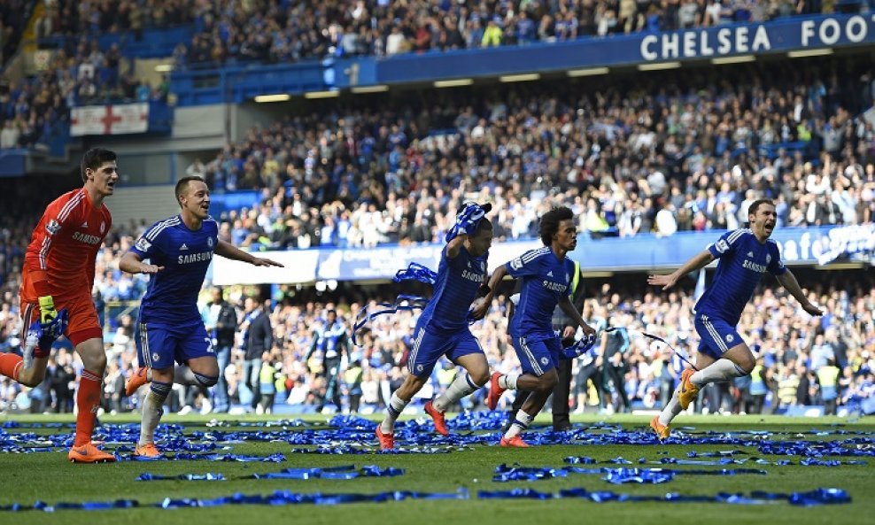 Chelsea slavi titulu