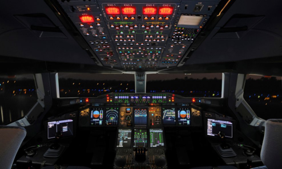 Cockpit Airbusa