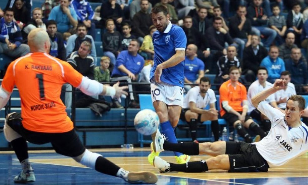 Humanitarna utakmica MNK Futsal Dinamo - Nordic Stars (2)