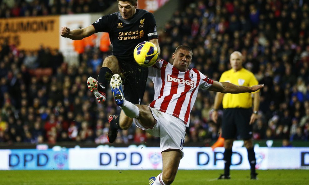 Steven Gerrard i Jonathan Walters