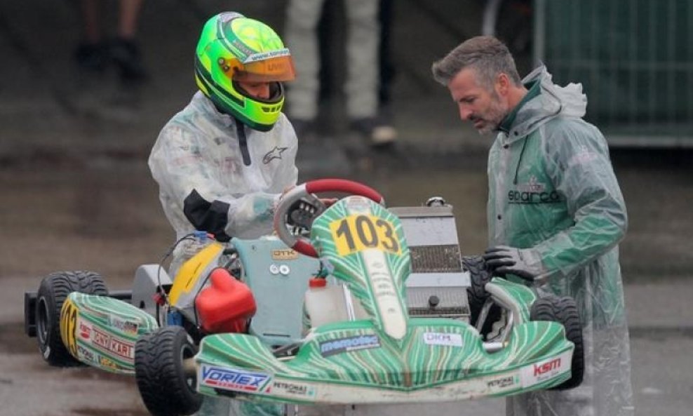 Mick Schumacher (2)