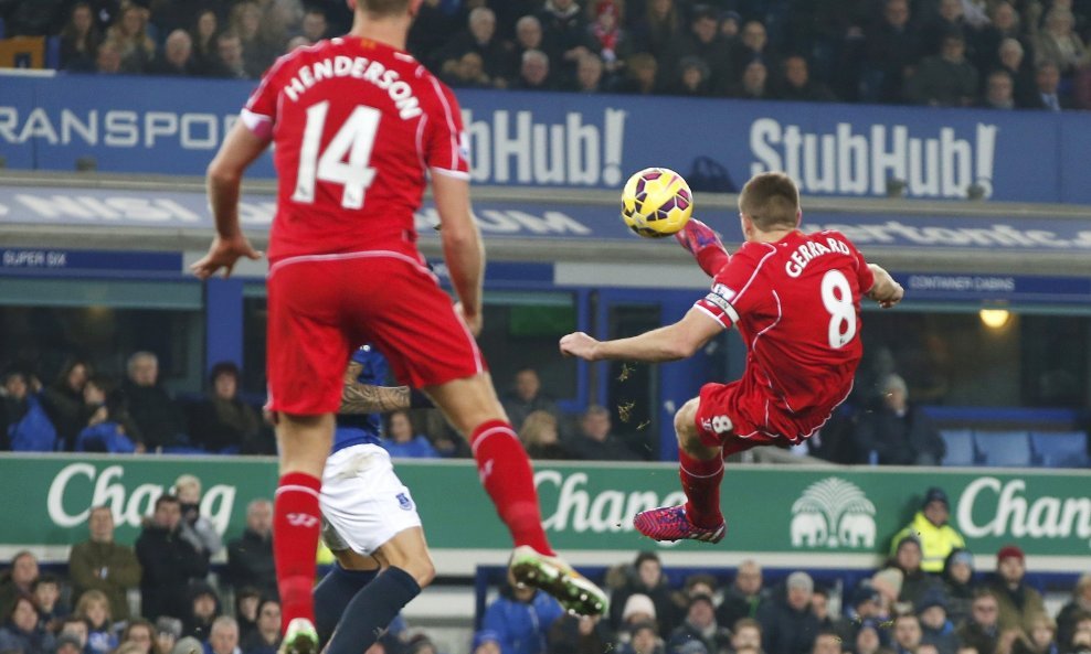 Steven Gerrard Liverpool Everton