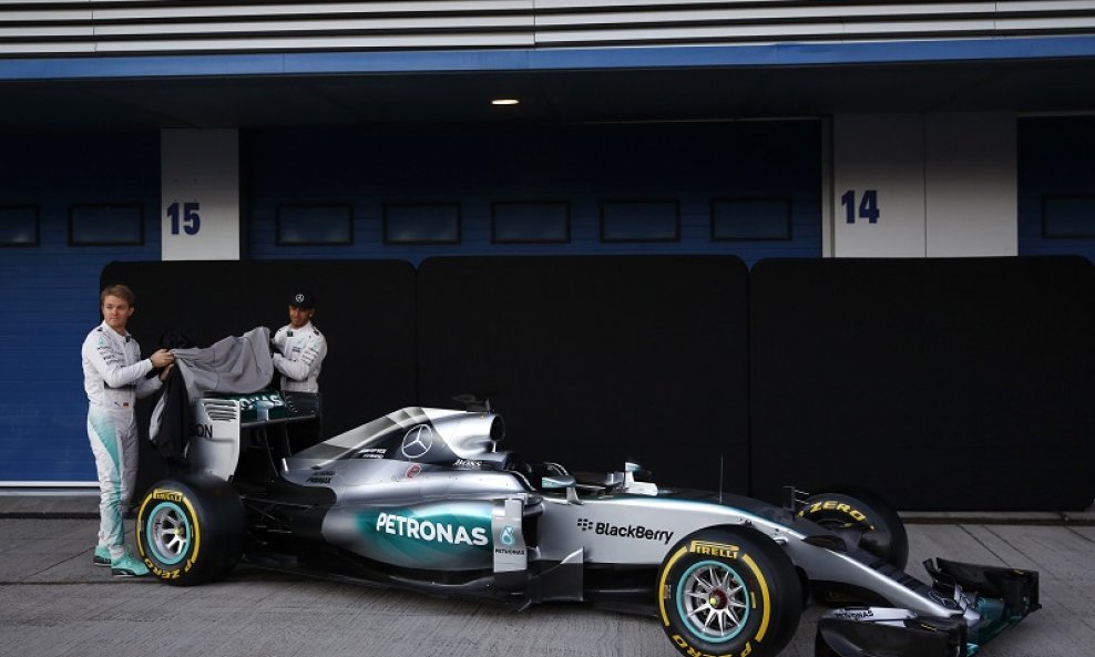 Mercedes M06