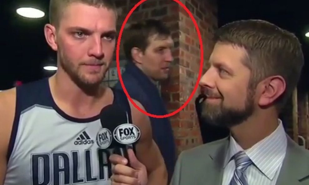 Chandler Parsons Nowitzki mikrofon