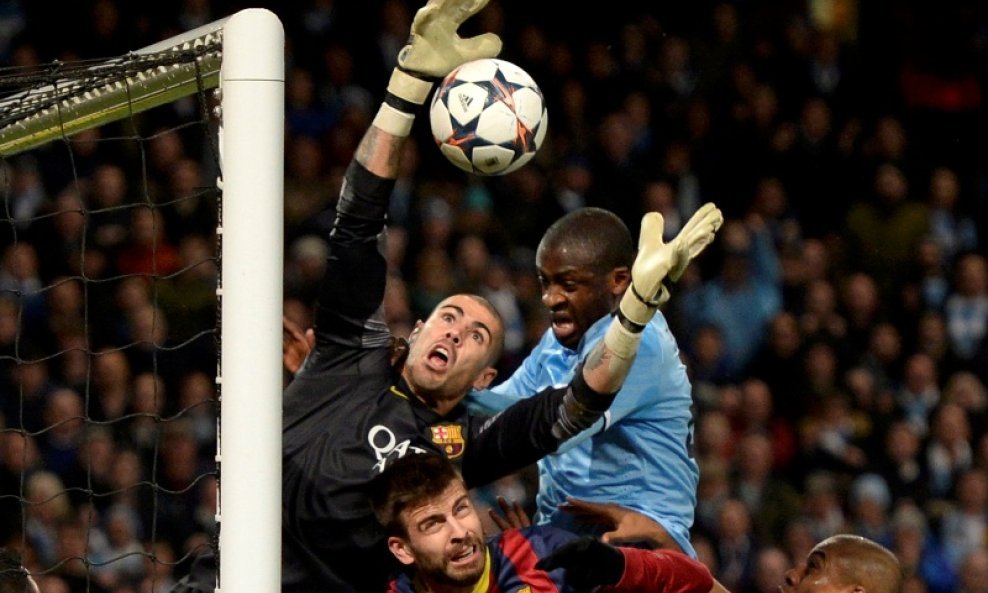 Victor Valdes na utakmici City - Barca