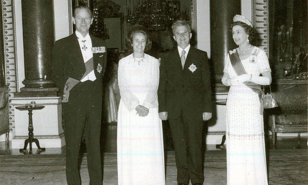 Ceausescui kod britanske kraljice Elizabete II 1978. godine