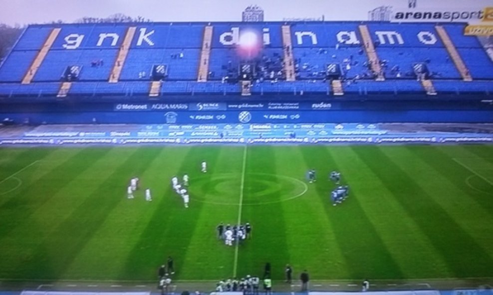 dinamo - rijeka_istočna tribina