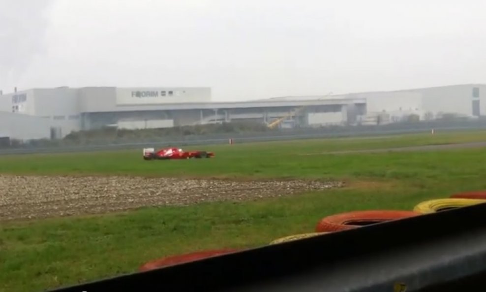 Vettel u bolidu Ferrarija