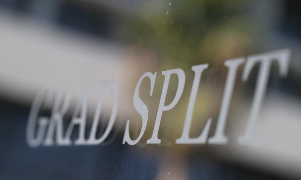 Grad Split
