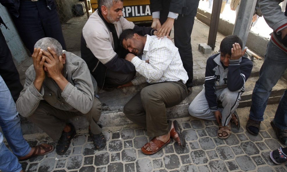 Palestinici oplakuju poginule