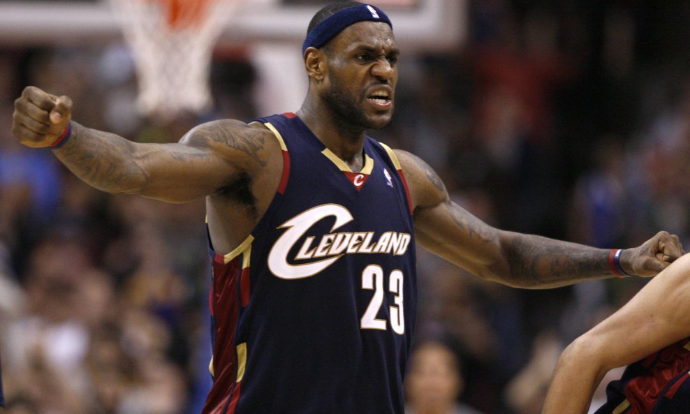 Lebron James Cleveland Cavaliers