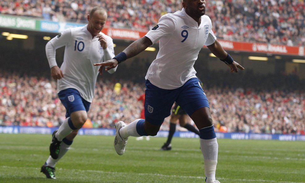 Darren Bent i Wayne Rooney (Engleska)