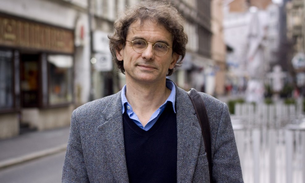Rene Medvešek