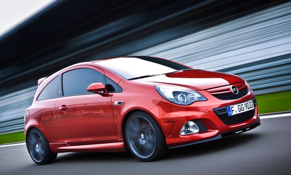 Opel-Corsa-OPC-Nurburgring-Edition-1