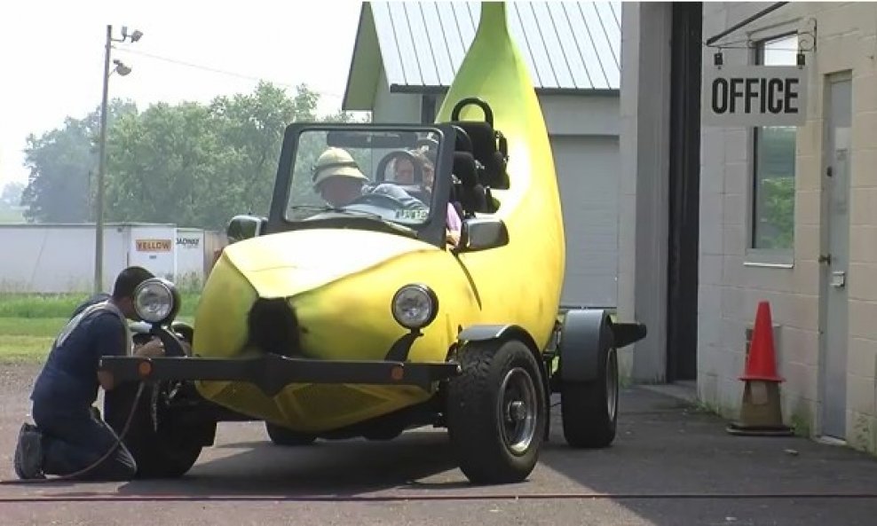 banana-auto