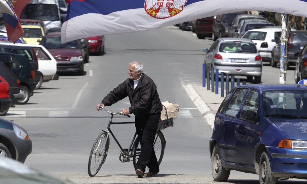 kosovo srpska zastava