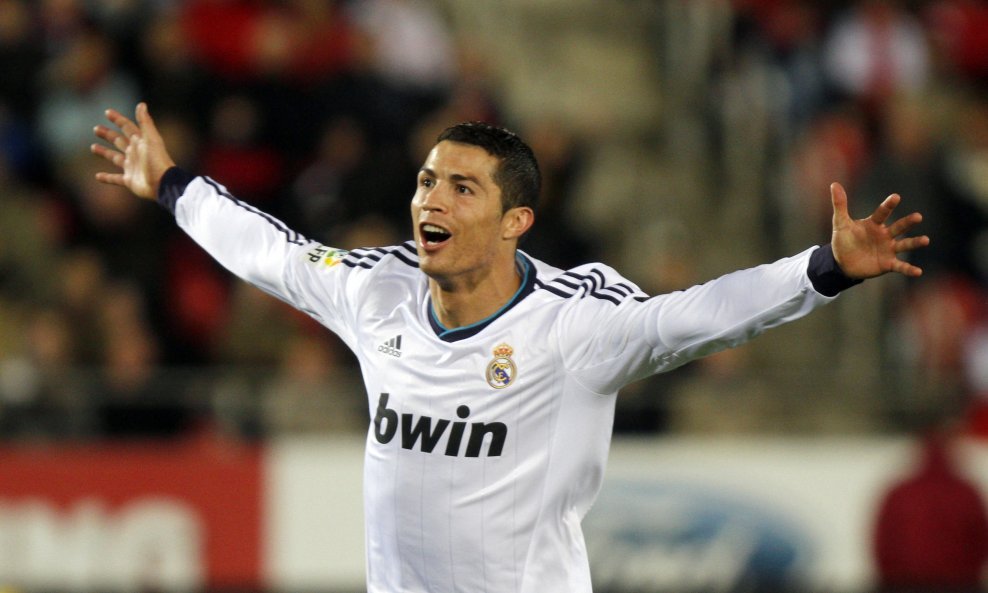 Cristiano Ronaldo (4)