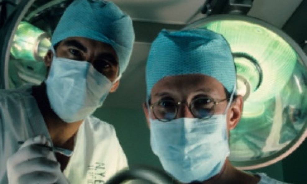liječnici bolnica operacija