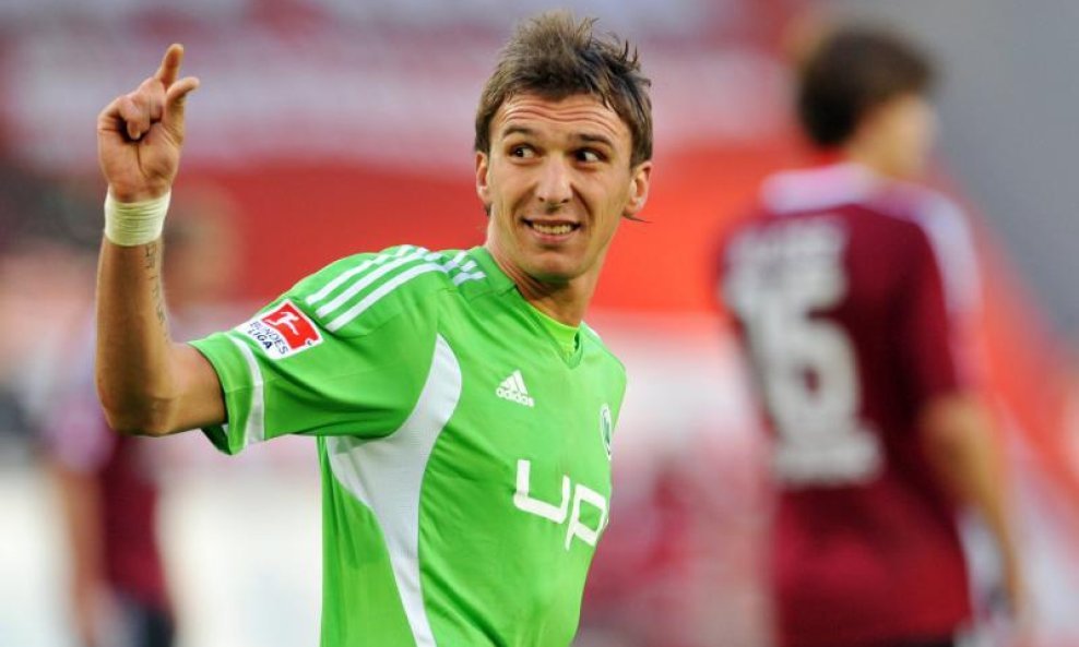 mario madžukić wolfsburg 2011