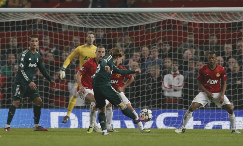 Manchester United - Real Madrid (10) - Luka Modrić zabio je za 1-1