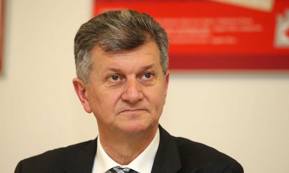 Milan Kujundžić, ministar zdravstva