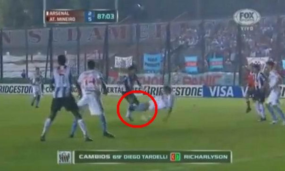 Brutalni start na Ronaldinha