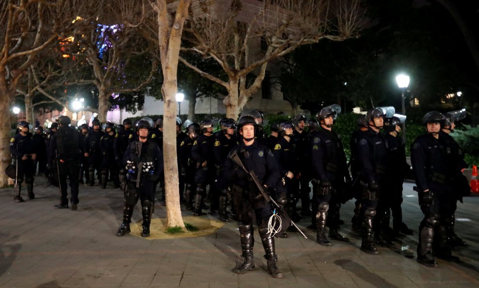Policija na Berkeleyu
