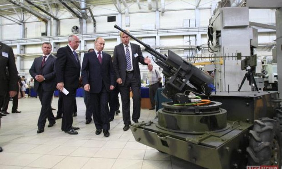 robot - screen shot life news