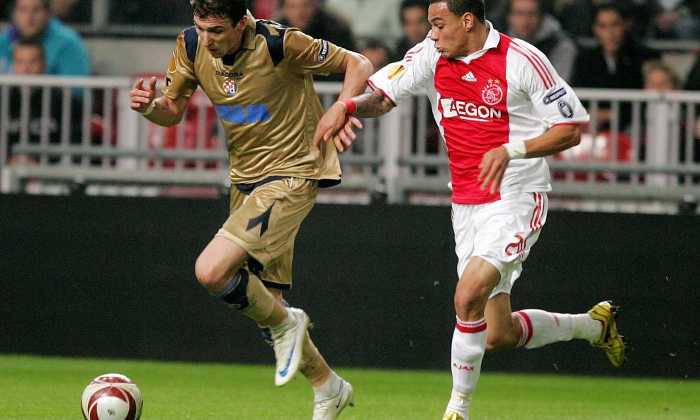 Ajax - Dinamo 2-1, Mario Mandžukić i Gregory van der Wiel