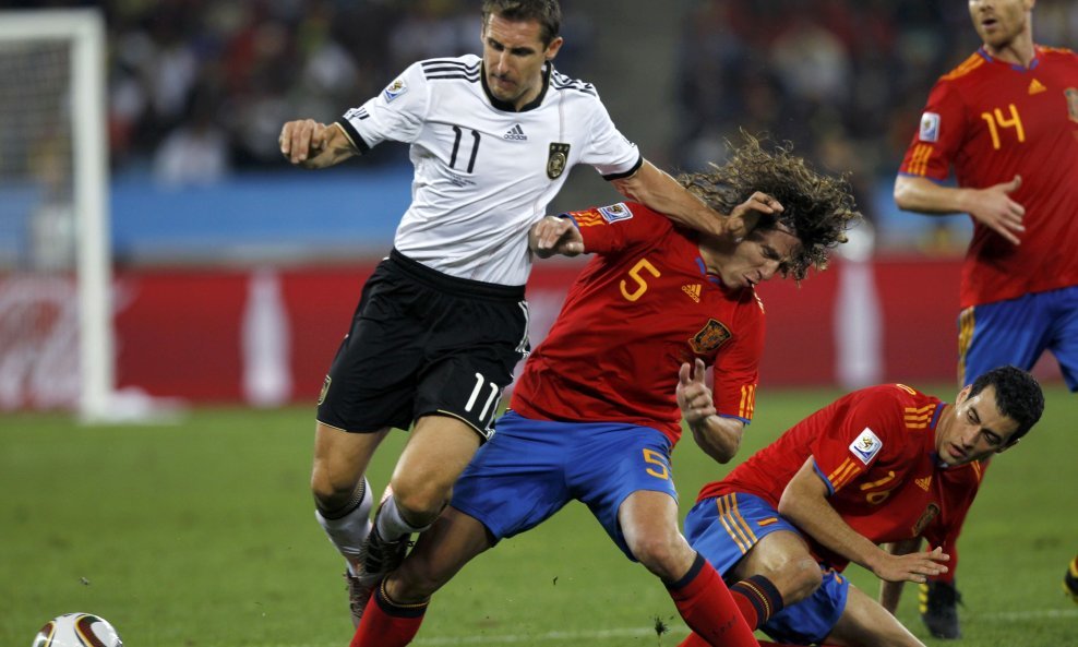 Carles Puyol Miroslav Klose