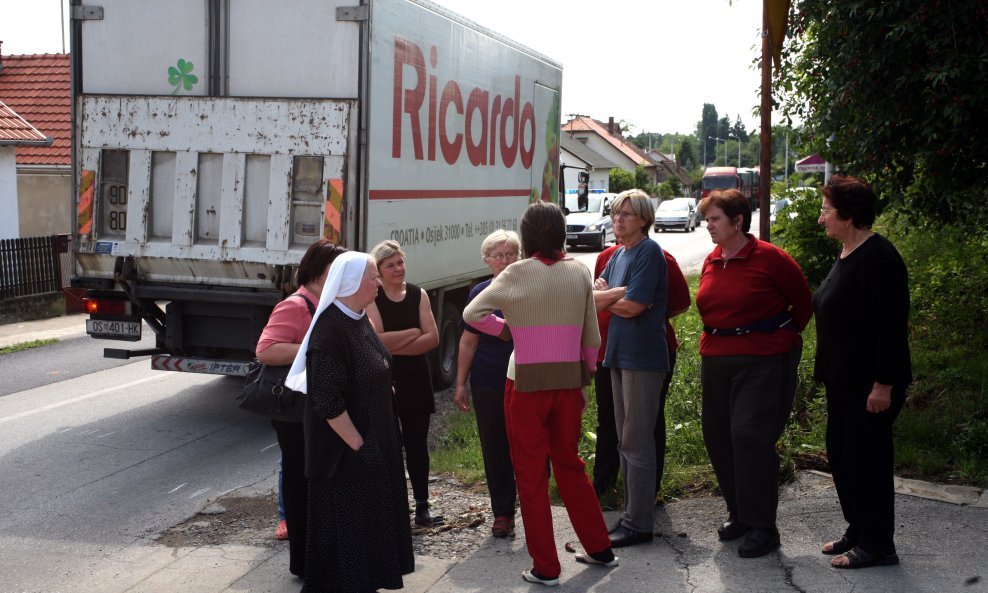 prometna nesreća kamion djevojčica slavonski brod