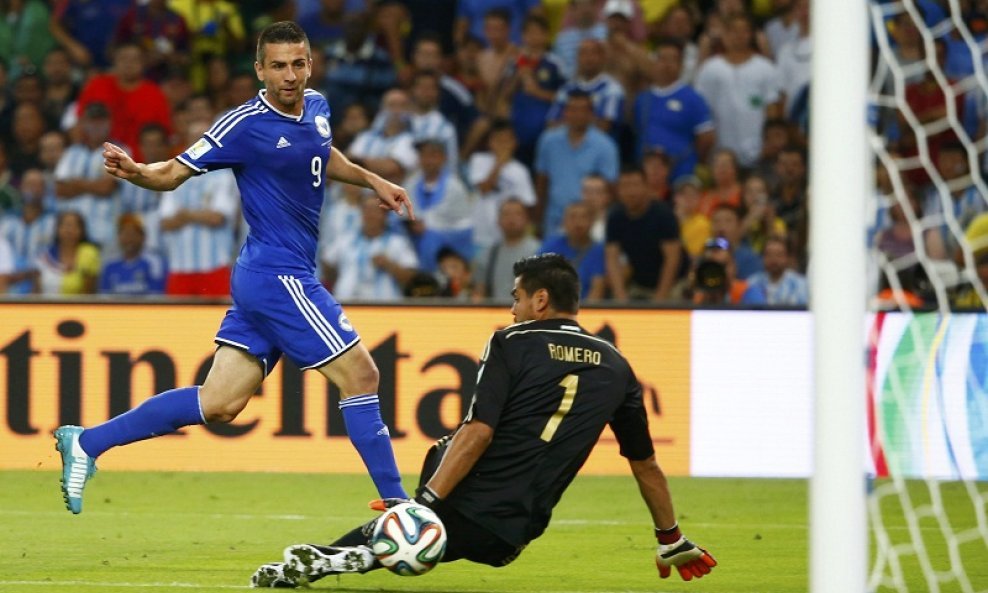 Vedad Ibišević i Sergio Romero