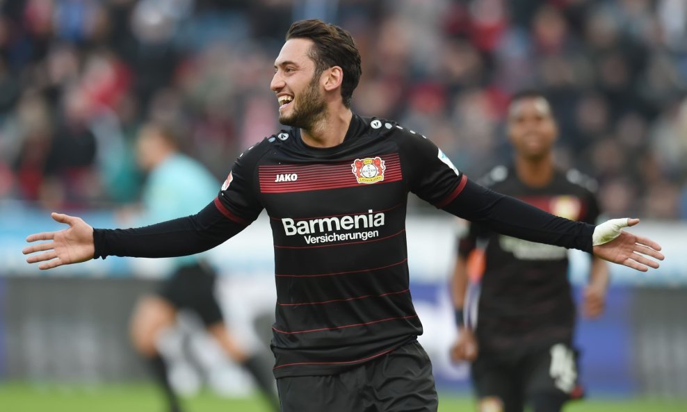 Hakan Calhanoglu