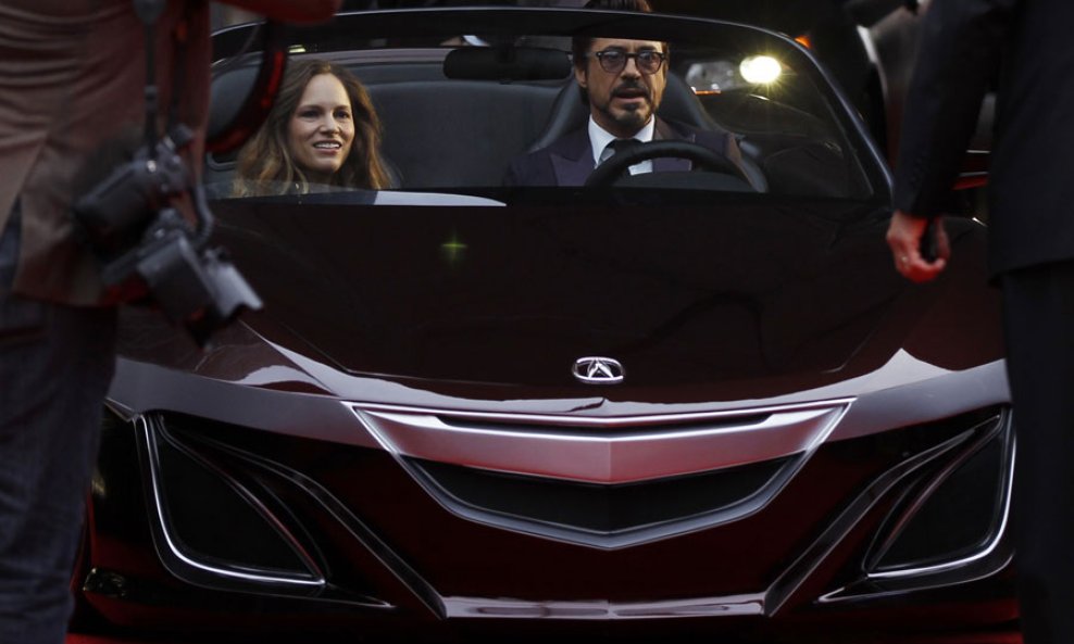 RobertDowney jr. i supruga Susan (2)