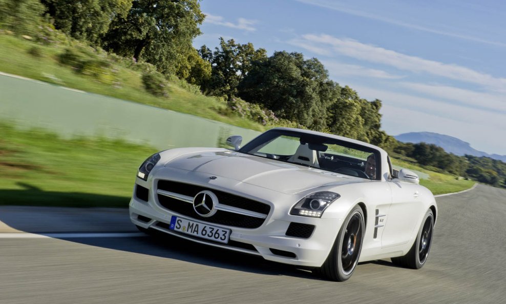 37-sls-amg-roadsterofficial