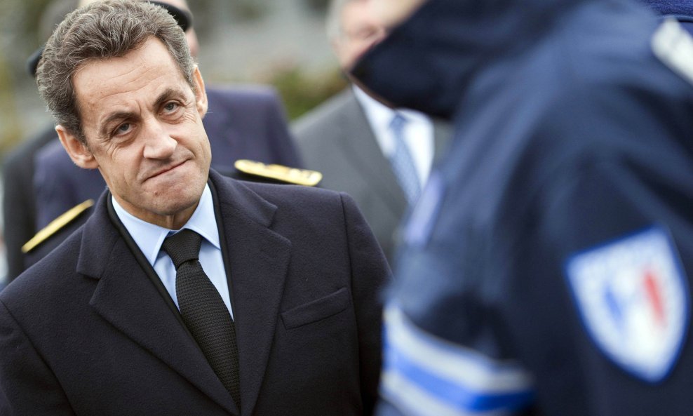 nicolas sarkozy glupa faca