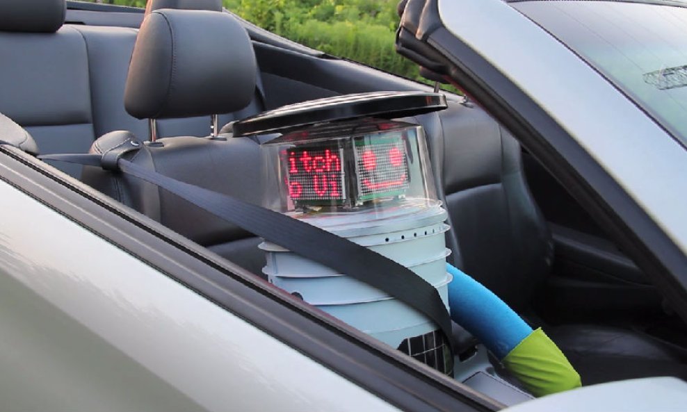 hitchbot robot