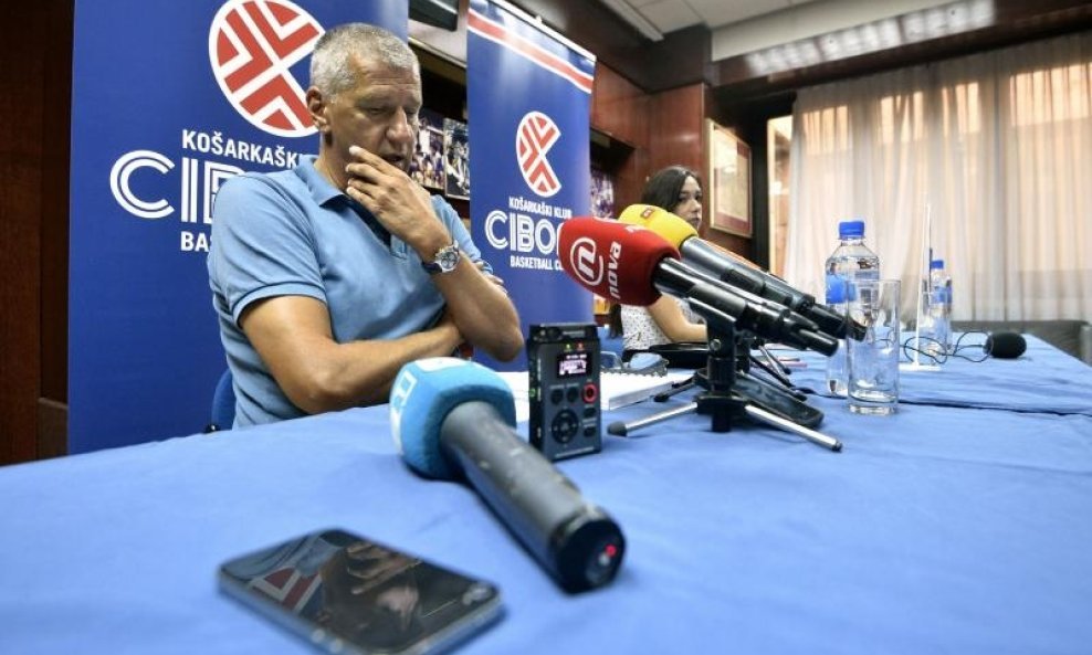 Aleksandar Petrović