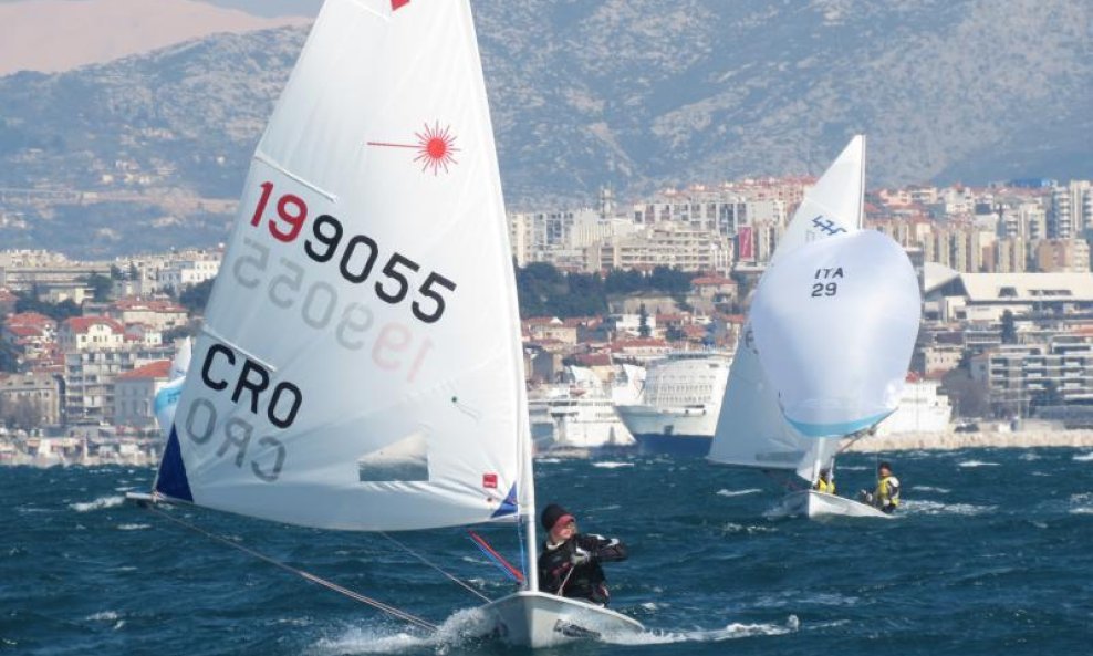 jedrenje laser radial Lea Kuret