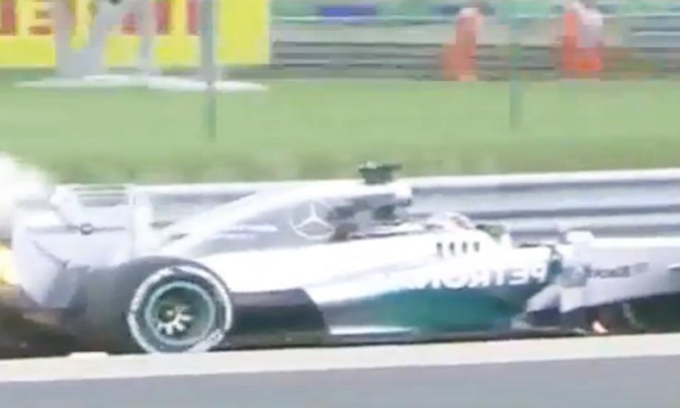 Hamiltonov bolid gori Hungaroring