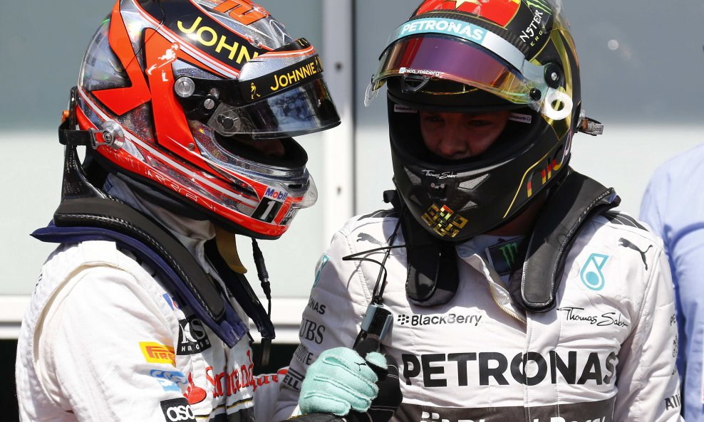 Kevin Magnussen (lijevo) i Nico Rosberg