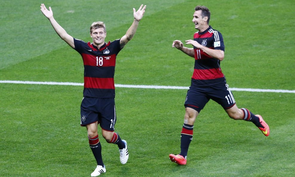 Kroos, Klose