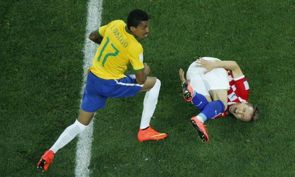 Luiz Gustavo i Luka Modrić