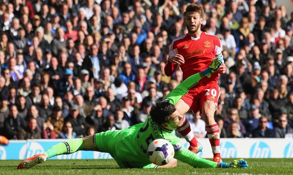 Adam Lallana Hugo Lloris Southampton Tottenham