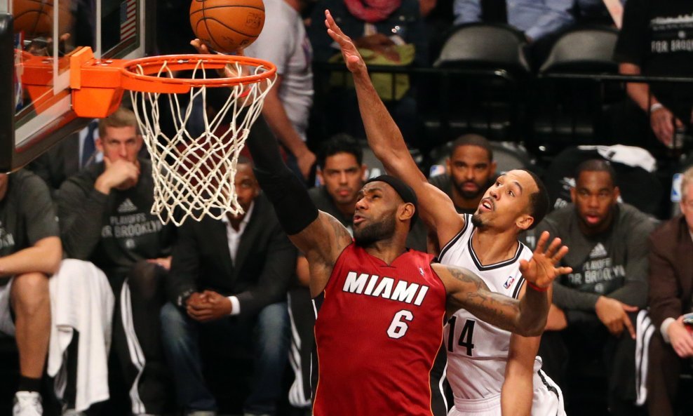 LeBron James i Shaun Livingston