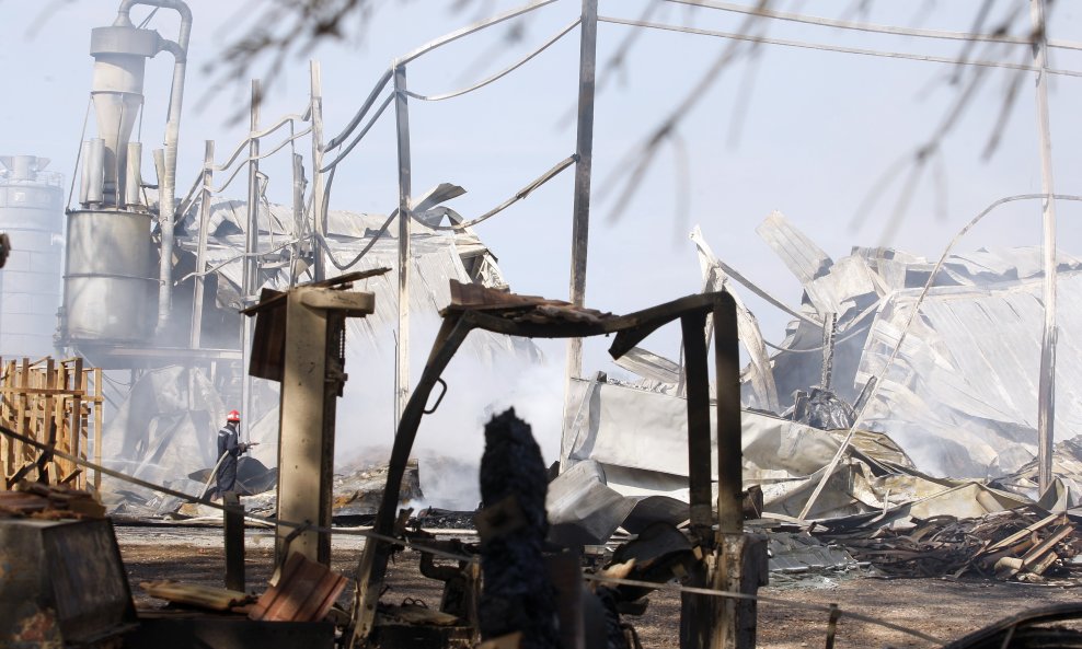 Požar u pilani u Hrastovljanu 10