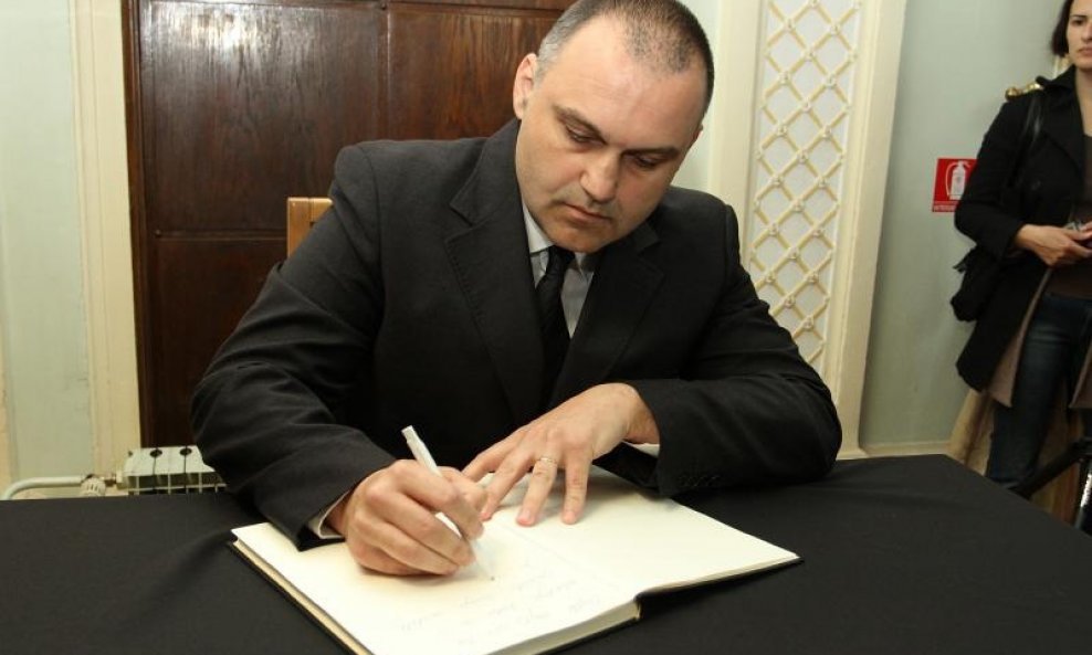 Damir Jelić