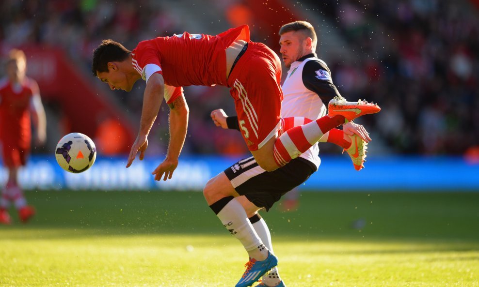 Dejan Lovren i Gary Hooper